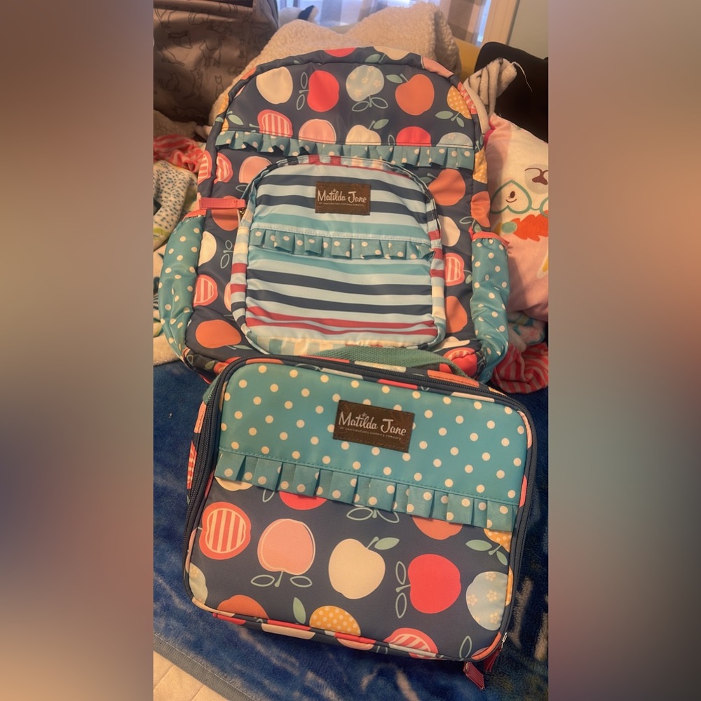 Preowned Matilda jane backpack and lunch box
